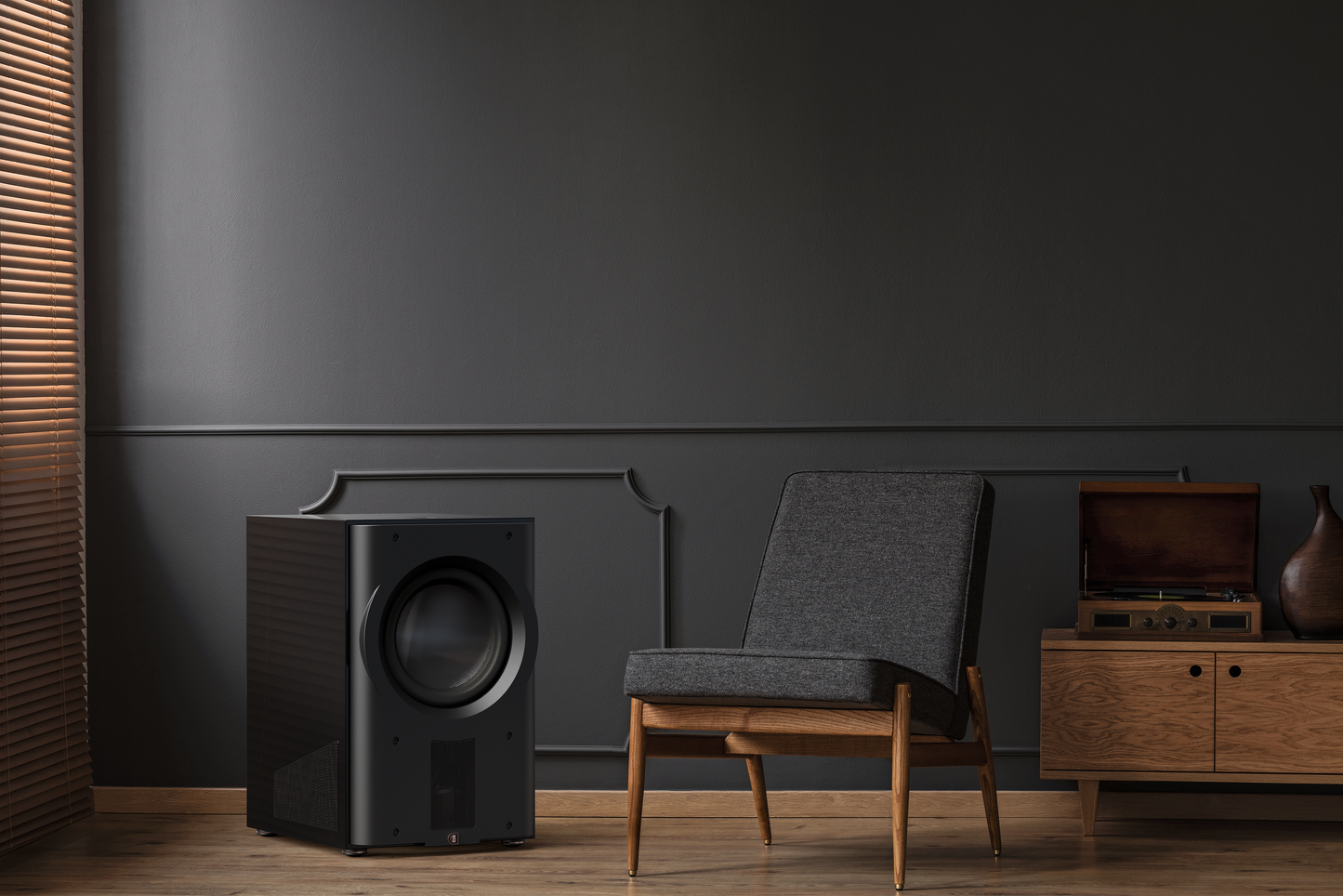 Perlisten Audio D212s Subwoofer in High Gloss Piano Black