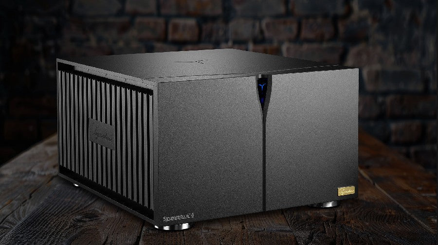 Audia Flight Strumento no.4 Signature Stereo Power Amplifier in Silver